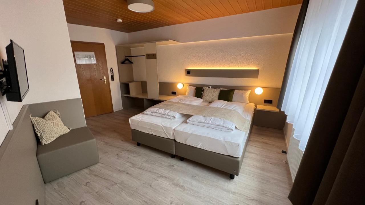 Hotel Waldhorn 2*